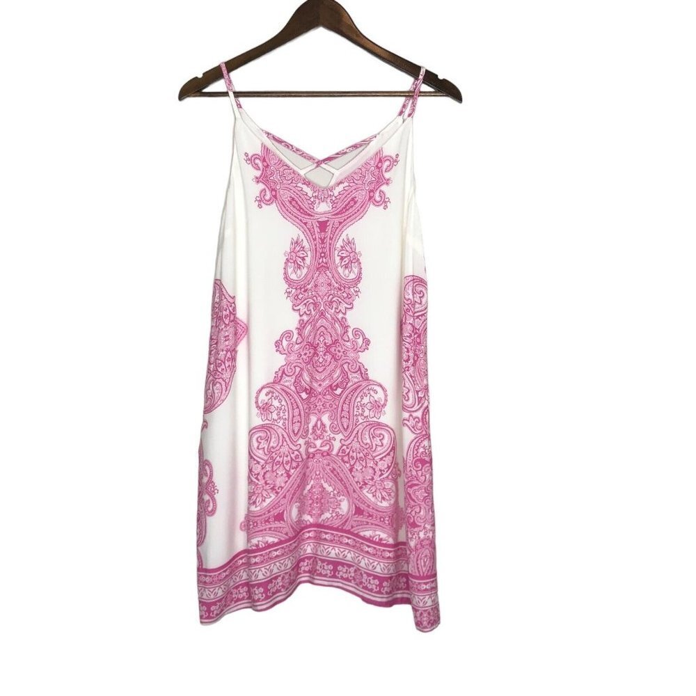 Jun & Ivy Francesca's NWT Pink and White Patterned Mini‎ Dress Size Small